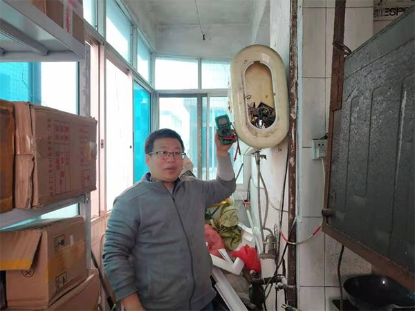 空氣能熱泵主機的清洗怎么清洗，空氣能水箱的清洗步驟