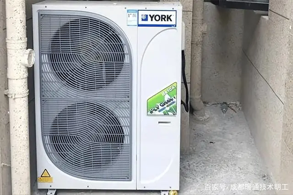 空氣能供暖安裝