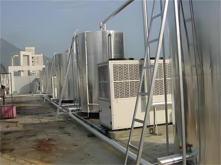 選熱水器別糾結(jié)！看看電熱水器和空氣源熱水器對比