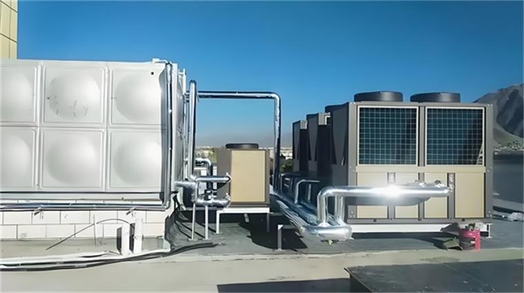 告別傳統熱水，健身房空氣能熱水供應，省錢又高效