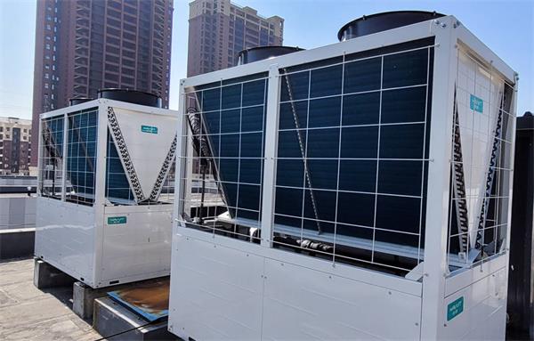 空氣能供熱揭秘冬季恒溫泳池的節能秘訣
