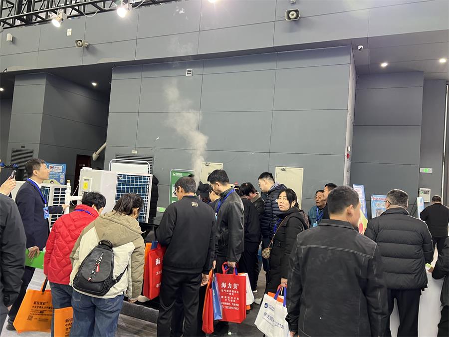 春風實業集團新能源公司震撼亮相2025HPE中國熱泵展