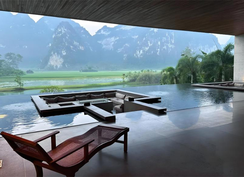 度假村泳池優(yōu)選：智能空氣能熱泵系統(tǒng)